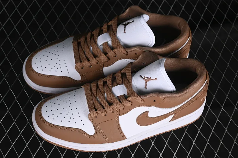 All categories Air Jordan Jordan series basketball shoes Air Jordan 1 Low G version pure original Air Jordan 1 Low AJ1 Joe 1 white brown low-top cultural casual sneakers DC0774-202
